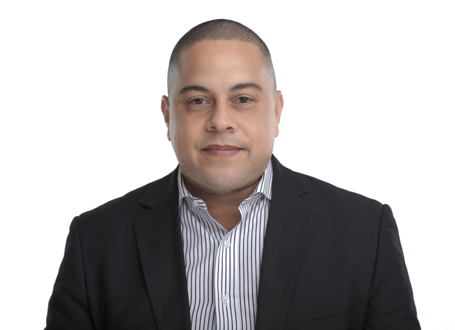 Errol Cova, Global Financial Regulatory Expert