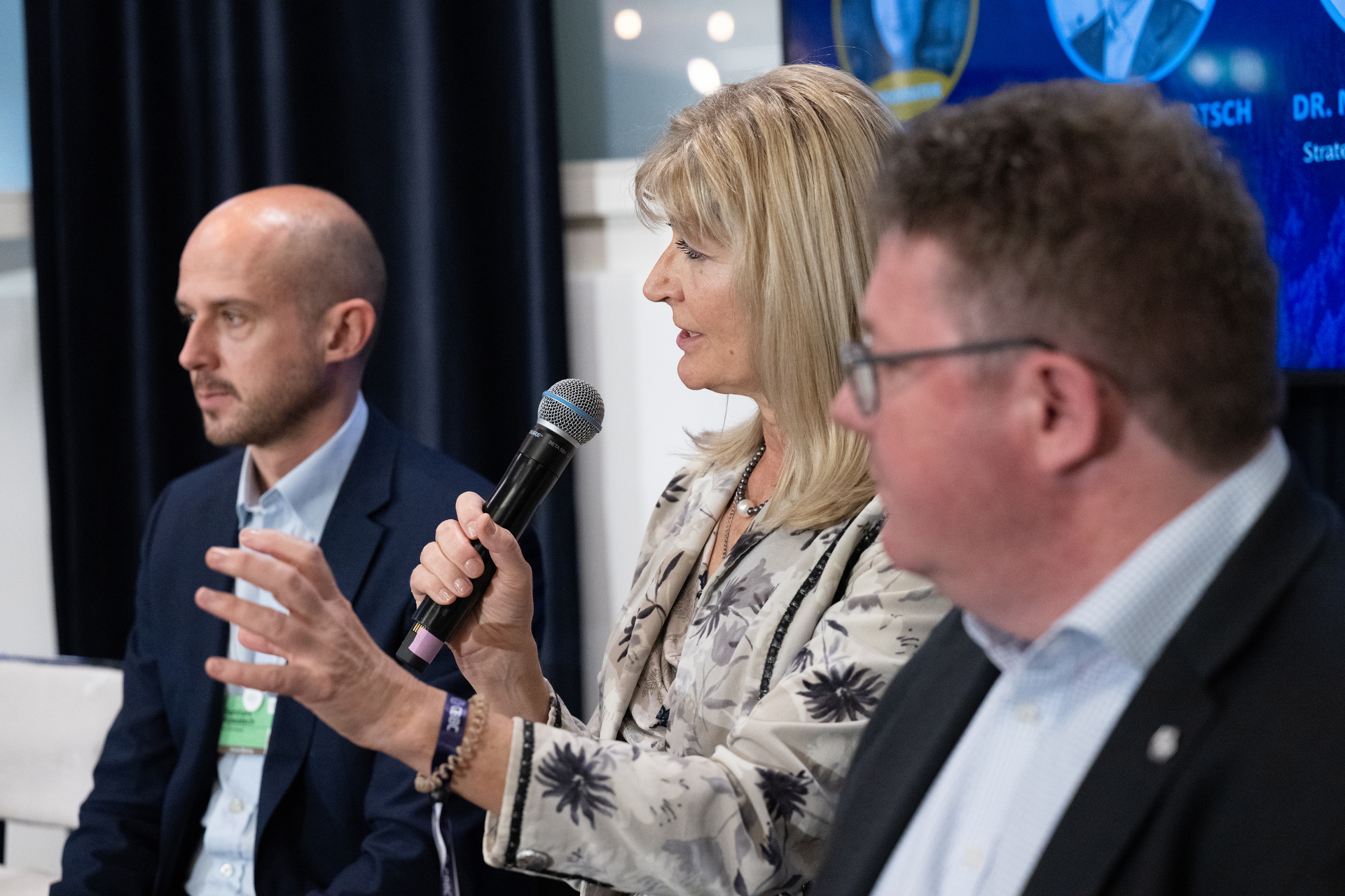 Blockchain Central Davos (January 2022) photo 490