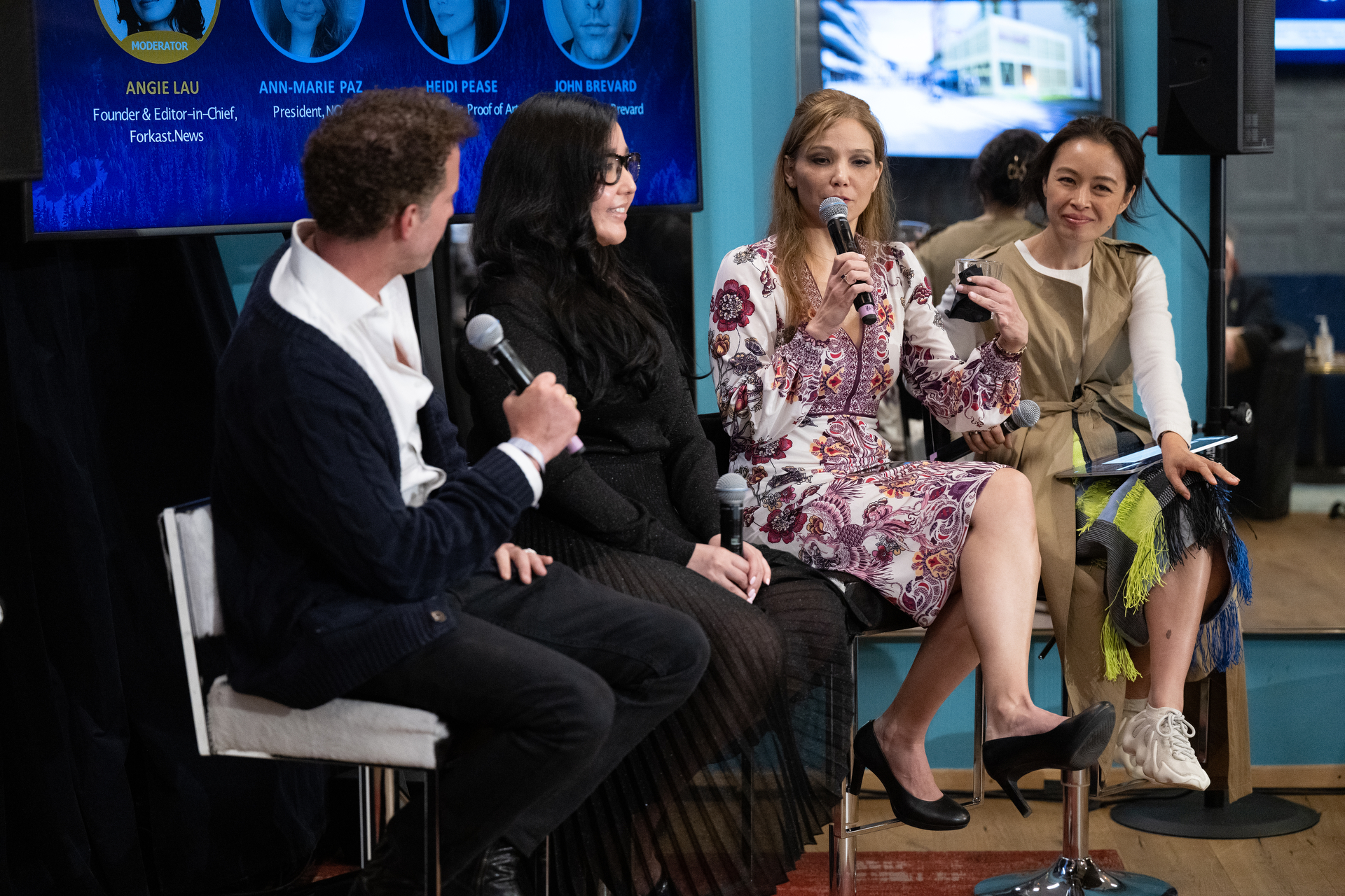Blockchain Central Davos (January 2022) photo 543